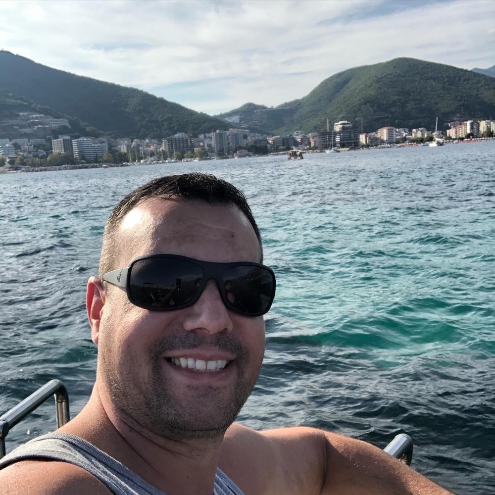 Meet your Posher, Sasha